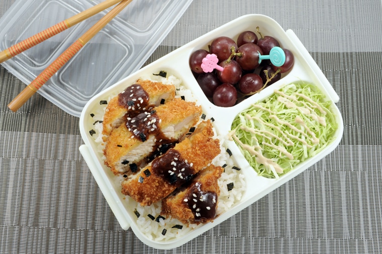 Shredded Cabbage Salad - Japanese Salad for Tonkatsu